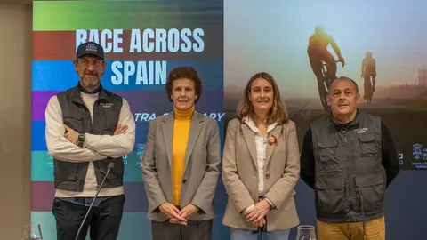 La directora general de Deporte, Susana Ru&iacute;z, presenta en rueda de prensa la prueba RACE CROSS.