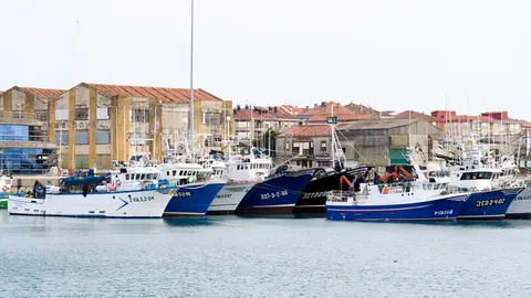 25/3/22  Santo&ntilde;a
EP Barcos pesqueros atracados 



FOTO: JUAN MANUEL SERRANO ARCE