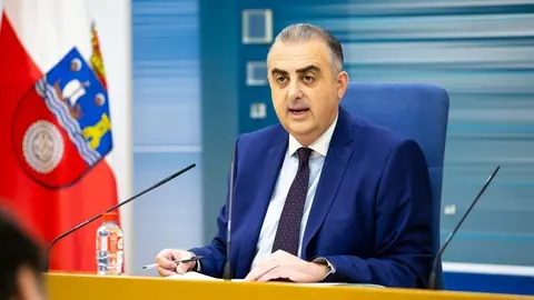 10:00 horas. Sala de prensa
El consejero de Fomento, Vivienda, Ordenaci&oacute;n del Territorio y Medio ambiente, Roberto Media, informa en rueda de prensa de las pol&iacute;ticas de vivienda.
7 FEB 25 &copy; Miguel De la Parra