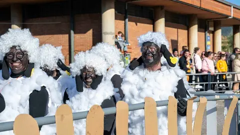 Desfile Fiestas San Jose 25-15