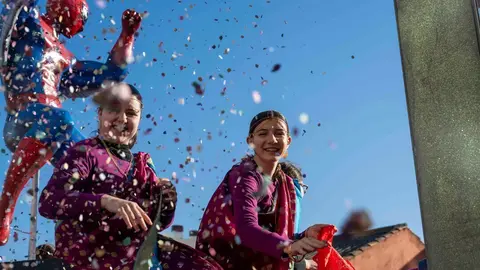 Desfile Fiestas San Jose 25-40