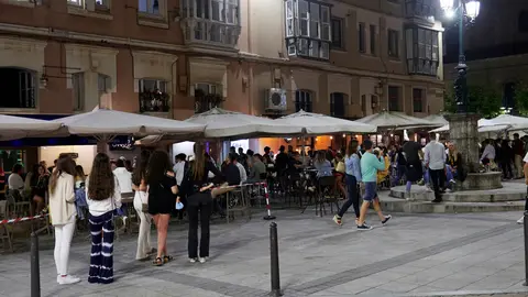 4/7/21  SANTANDER
ep bares nocturnos



FOTO: JUAN MANUEL SERRANO ARCE