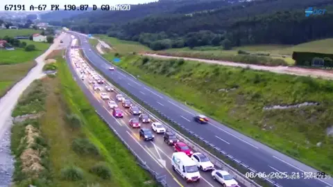 Captura de pantalla 2025-06-08 a las 22.07.46