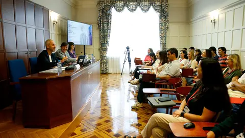 09:30 horas. Palacio de La Magdalena, Sala Santo Mauro
El consejero de Educaci&oacute;n, Formaci&oacute;n Profesional y Universidades, Sergio Silva, interviene en el curso de la UIMP &lsquo;Nuevas oportunidades para las Ense&ntilde;anzas Art&iacute;sticas&rsquo;. 
19 JUN 25