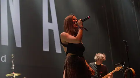 LEONA - MÚSICA EN GRANDE 2025 - EL REY LAGARTÓN (13)