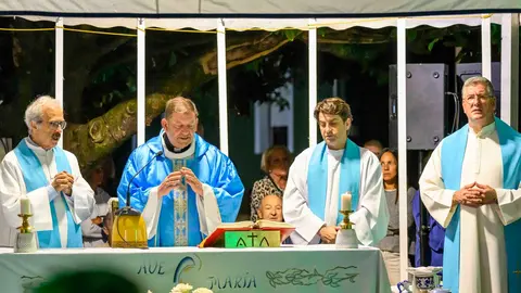 El Carmen Revilla de Camargo 25-44