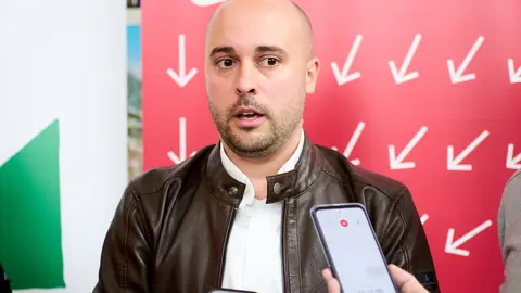 23/4/22  
ep  Jornadas Industria y Energia Actualidad politica 

Enrique Santiago, secretario de Estado para la Agenda 2030, Rosa Mantec&oacute;n, secretaria general de CCOO Cantabria, Mariano Carmona, secretario general de UGT Cantabria, Israel Ruiz Salm&oacute;n, coordinador general de Izquierda Unida de Cantabria

FOTO: Juan Manuel Serrano Arce