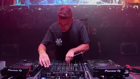 ADRIÁN DEERRE - VIVE LA FERIA 2025 - EL REY LAGARTÓN (1)