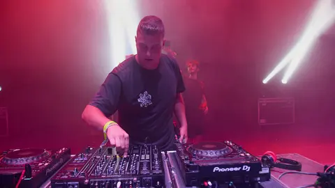 ADRIÁN DEERRE - VIVE LA FERIA 2025 - EL REY LAGARTÓN (8)