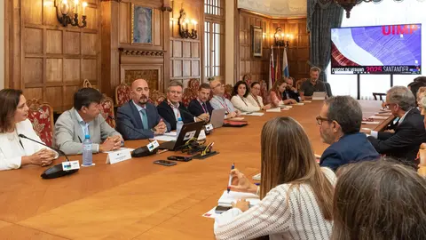 El consejero de Salud, C&eacute;sar Pascual, inaugura el 'Encuentro sobre Pol&iacute;ticas Sanitarias y Estado de las Autonom&iacute;as en la UIMP. 
@Patricia Pereda