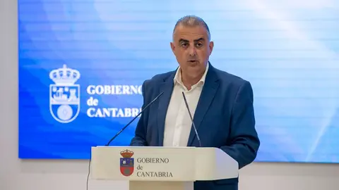 12:00 horas. Sala de Prensa del Gobierno 
El consejero de Fomento, Vivienda, Ordenaci&oacute;n del Territorio y Medio Ambiente, Roberto Media, informa, en rueda de prensa, sobre novedades en la tramitaci&oacute;n e&oacute;lica en Cantabria.
14 AGOSTO 25 &copy; Miguel De la Parra