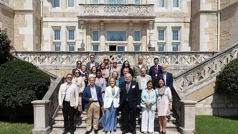 La consejera de Presidencia, Justicia, Seguridad y Simplificaci&oacute;n Administrativa, Isabel Urrutia, clausura el curso, sobre el 30&ordm; aniversario del Comit&eacute; de las Regiones. &copy;Patricia Pereda