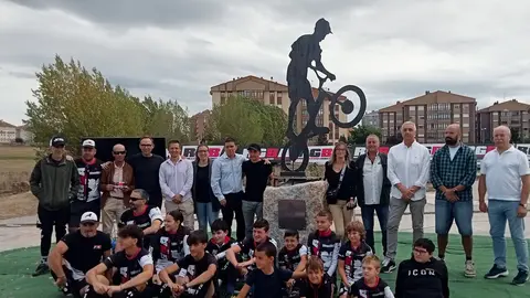 Ho0menaje Ra&uacute;l Guti&eacute;rrez 25