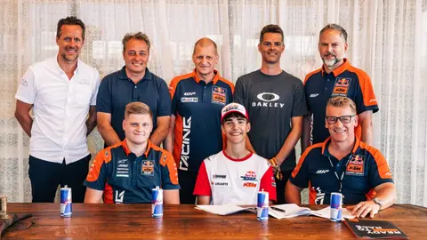 Captura de pantalla 2025-09-22 a las 17.03.13