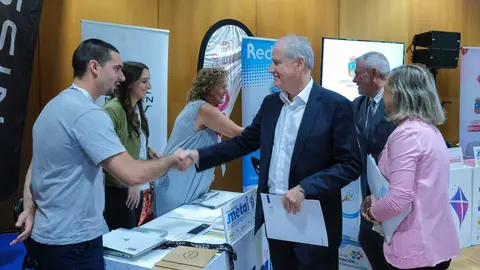 11:30 horas. Palacio de Congresos y Exposiciones de Santander. El consejero de Industria, Empleo, Innovaci&oacute;n y Comercio, Eduardo Arasti, inaugura la &lsquo;II Feria de Empleo del Sector Metal de Cantabria&rsquo;. 15 de octubre de 2025 &copy; Ra&uacute;l Lucio