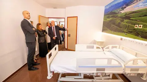 11:30 horas. Hospital Sierrallana, Torrelavega
La presidenta de Cantabria, Mar&iacute;a Jos&eacute; S&aacute;enz de Buruaga, inaugura la Unidad de Hospitalizaci&oacute;n Psiqui&aacute;trica.
 31 oct 25  &copy; Miguel De la Parra