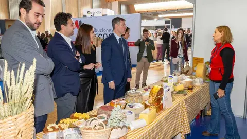 11:15 horas. Palacio de Exposiciones de Santander
El consejero de Cultura, Turismo y Deporte, Luis Mart&iacute;nez Abad, inaugura la &lsquo;I Feria Hosteler&iacute;a&rsquo;. 
10 nov 25 &copy; Miguel De la Parra