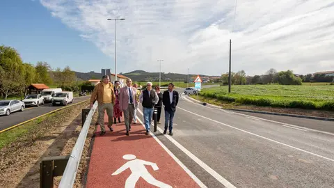 11:00 horas. Ribamont&aacute;n al Mar https://maps.app.goo.gl/F9xGQzoDkRFvwvc19
El consejero de Fomento, Vivienda, Ordenaci&oacute;n del Territorio y Medio Ambiente, Roberto Media, inaugura la carretera Galizano-Langre