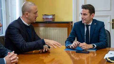 WhatsApp Image 2025-11-17 at 14.22.07 (2)