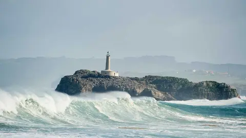 25FEB22 SANTANDER

EP Temporal Maritimo 
  

Fotos: juan manuel serrano arce