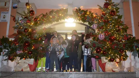 ENCENDIDO ALUMBRADO NAVIDE&Ntilde;O 2025 - AYTO PI&Eacute;LAGOS (6)