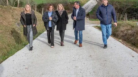 10:00 horas. Santa Mar&iacute;a de Cay&oacute;n. https://maps.app.goo.gl/xzSebt7ZqBZfV93J6
La consejera de Desarrollo Rural, Ganader&iacute;a, Pesca y Alimentaci&oacute;n, Mar&iacute;a Jes&uacute;s Susinos, visita el ayuntamiento de Santa Mar&iacute;a de Cay&oacute;n.