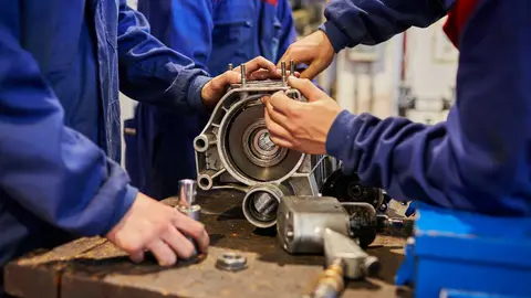 Ourense, 15/05/23. Reportaje sobre la Formaci&oacute;n Profesional en la EASD Antonio Fa&iacute;lde y el IES Universidad Laboral.

Fotos: Agostime