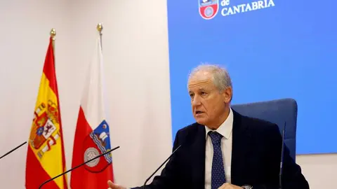 El consejero de Industria, Empleo, Innovaci&oacute;n y Comercio, Eduardo Arasti, informa, en rueda de prensa, sobre el &lsquo;Proyecto Altamira&rsquo;.
8 NOV 25