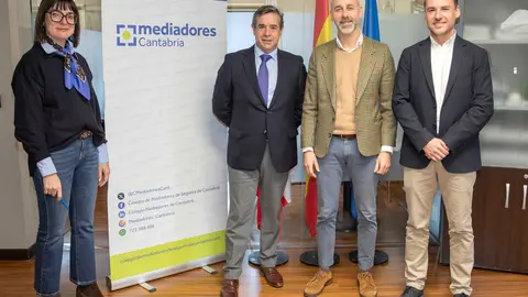 12:00 horas. Despacho del consejero.

El consejero de Educaci&oacute;n, Formaci&oacute;n Profesional y Universidades, Sergio SIlva, firma del cnvenio para impulsar la Formaci&oacute;n Profesional con el Colegio de Mediadores de Seguros de Cantabria.