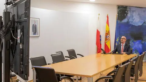 13:00 horas. Despacho del consejero
El consejero de Salud, C&eacute;sar Pascual, asiste por videoconferencia, pleno extraordinario del Consejo Interterritorial del Sistema Nacional de Salud (CISNS).
