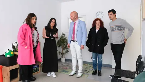 09:30.- Garelly de la C&aacute;mara, 2. Laredo. La consejera de Inclusi&oacute;n Social, Juventud, Familias e Igualdad, Bego&ntilde;a G&oacute;mez del R&iacute;o, visita el CIAI, Centro de Atenci&oacute;n Integral a las V&iacute;ctimas de Violencia de G&eacute;nero. 10 de abril de 2024 &copy; Ra&uacute;l Lucio