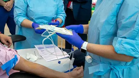 11:00 horas. Biblioteca Central de Cantabria FOTO/NACHO
El vicepresidente, Pablo Zuloaga, y el consejero de Sanidad, Miguel Rodr&iacute;guez G&oacute;mez, asisten a la presentaci&oacute;n de la campa&ntilde;a para la donaci&oacute;n de sangre en espacios culturales.
Cobertura con nota, sonido y foto. 
nr &copy;
3 jun 2020