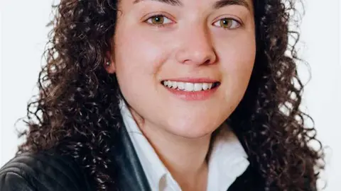 41d566de-93d3-4046-8ff6-15216c22da0d