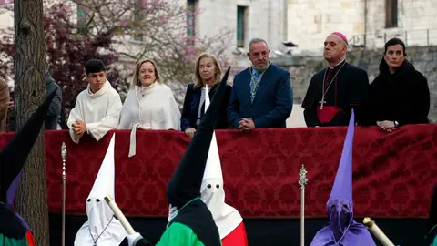 La consejera de Presidencia, Justicia, Seguridad y Simplificaci&oacute;n Administrativa, Isabel Urrutia, asiste a la Procesi&oacute;n general del Santo Entierro.
3 abr 26