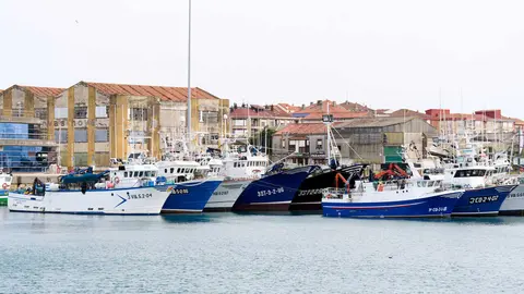 25/3/22  Santo&ntilde;a
EP Barcos pesqueros atracados 



FOTO: JUAN MANUEL SERRANO ARCE