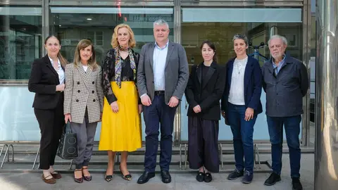 11:30 horas. Sala de prensa del Gobierno de Cantabria. El consejero de Econom&iacute;a, Hacienda, Fondos Europeos y Financiaci&oacute;n Auton&oacute;mica, Luis &Aacute;ngel Ag&uuml;eros, presenta, en rueda de prensa, el &lsquo;Festival de Folclore Cantabria y Europa&rsquo;. 10 de abril de 2026 &copy; Ra&uacute;l Lucio