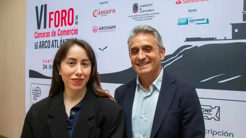 La directora general de Fondos Europeos, Marta Garc&iacute;a Hospital, y el presidente de la C&aacute;mara de Comercio de Cantabria, Tom&aacute;s Dasgoas, presentan, en rueda de prensa, el VI Foro de las C&aacute;maras de Comercio del Arco Atl&aacute;ntico.N ROMERO
17 ABR 26