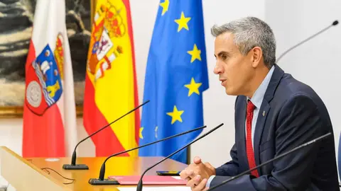 10:00 horas. Sala de prensa del Gobierno de Cantabria. El vicepresidente y consejero de Universidades, Igualdad, Cultura y Deporte en funciones, Pablo Zuloaga, informa, en rueda de prensa, de los acuerdos de Consejo de Gobierno en funciones. 22 de junio de 2023 &copy; Ra&uacute;l Lucio
