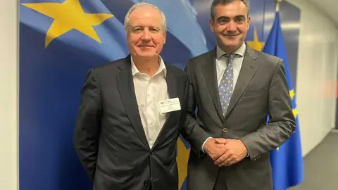 10:30 horas. Comisi&oacute;n Europea. Bruselas
El consejero de Industria, Empleo, Innovaci&oacute;n y Comercio, Eduardo Arasti, se re&uacute;ne
con Miguel Gil, jefe de gabinete de la comisaria europea de competencia y
vicepresidenta ejecutiva para una Transici&oacute;n Limpia, Justa y Competitiva de la
Comisi&oacute;n Europea, Teresa Ribera. 28 abril 26 &copy; Oficina de comunicaci&oacute;n