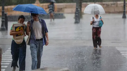 ROBER SOLSONA&hellip;20230915&hellip;.VALENCIA&hellip;.UNA FUERTE TROMBA DE AGUA DESCARGA SOBRE VALENCIA.