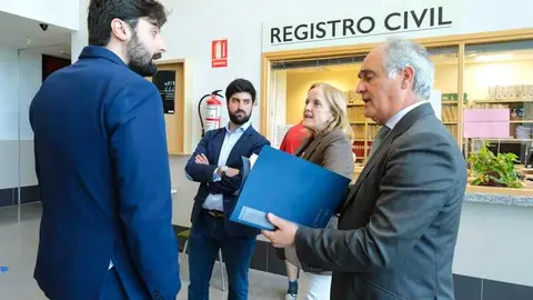 12:00 horas. Cl. Nicol&aacute;s Torre, 8. Castro Urdiales. La consejera de Presidencia, Justicia, Seguridad y Simplificaci&oacute;n Administrativa, Isabel Urrutia, visita a la sede del Tribunal de Instancia de Castro Urdiales. 20 de mayo de 2026 &copy; Ra&uacute;l Lucio