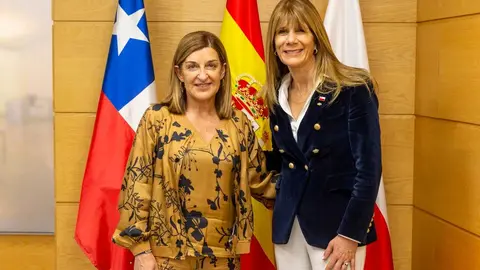 11:15 horas. Gobierno de Cantabria
La presidenta de Cantabria, Mar&iacute;a Jos&eacute; S&aacute;enz de Buruaga, recibe a la ministra de Energ&iacute;a de Chile, Ximena Rinc&oacute;n Gonz&aacute;lez.
3 JUNIO 26 &copy; Miguel De la Parra