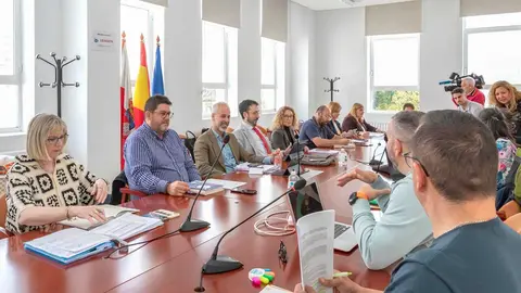 11:00 horas. Antiguo CEIP Sim&oacute;n Cabarga, SantanderEl consejero de Educaci&oacute;n, Formaci&oacute;n Profesional y Universidades, Sergio Silva, preside la Mesa Sectorial de la Junta de Personal Docente.