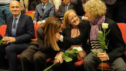 12:15 horas. Teatro municipal de Los Corrales de Buelna. La presidenta de Cantabria, Mar&iacute;a Jos&eacute; S&aacute;enz de Buruaga, preside la celebraci&oacute;n del &lsquo;D&iacute;a europeo de las v&iacute;ctimas del terrorismo&rsquo;. 11 de marzo de 2026 &copy; Ra&uacute;l Lucio