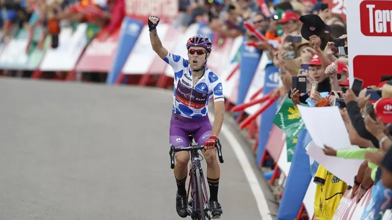 &Aacute;ngel Madrazo celebra su victoria de etapa en La Vuelta