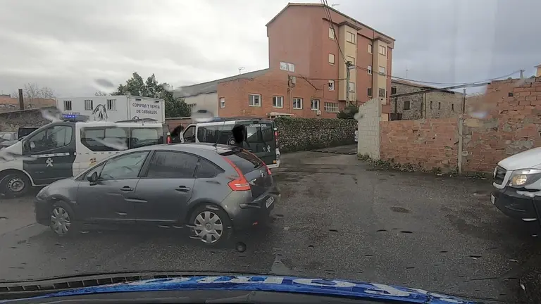 DBBC2334-0CBD-478C-AECA-9EACDCD84915