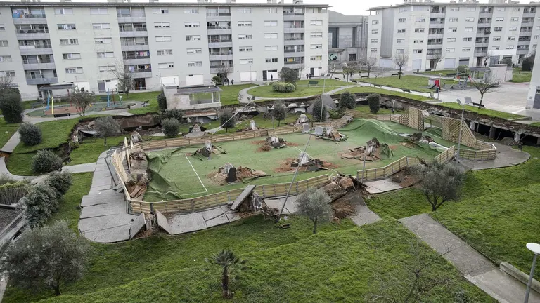 DAVID S. BUSTAMANTE 13/01/2020 SANTANDER/ CANTABRIA Hundimiento de un parking subterrraneo y un parque infantil en Santander