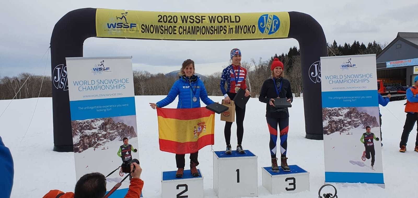 lucía ibáñez en el podium