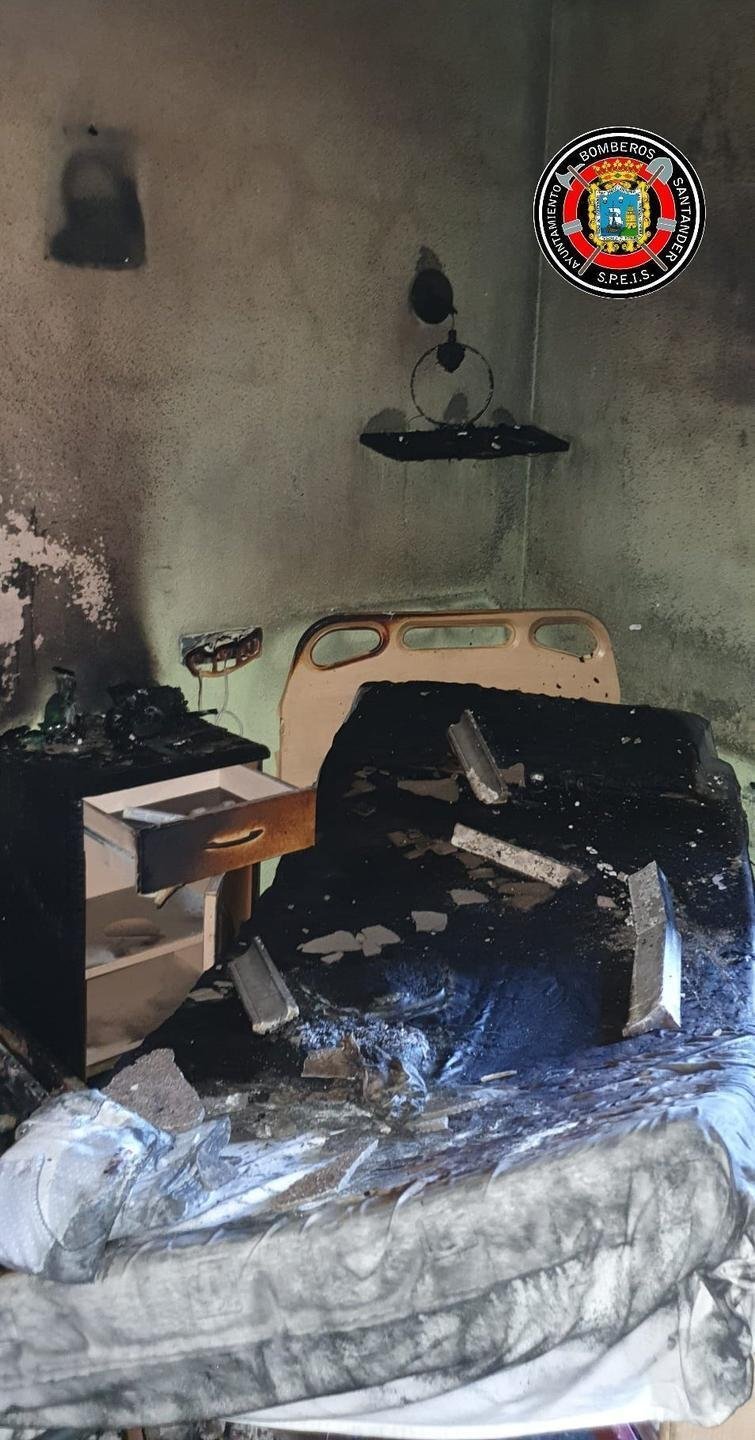 9B4B7FCC-76DA-4948-91AC-092937DBEEC5