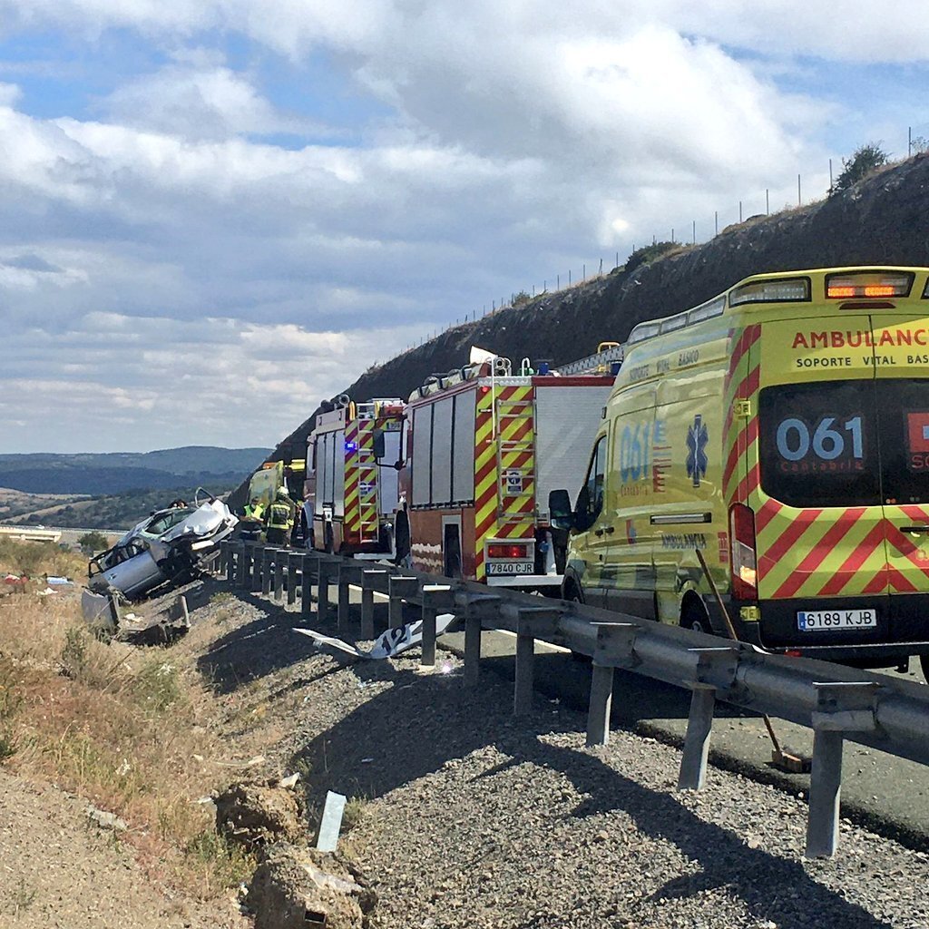 D9C8CC56-B5A2-40C8-9B8E-CCDEDEF21A45